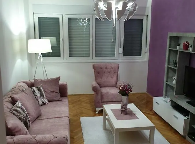 아파트 Centar Exclusive 스메데레보