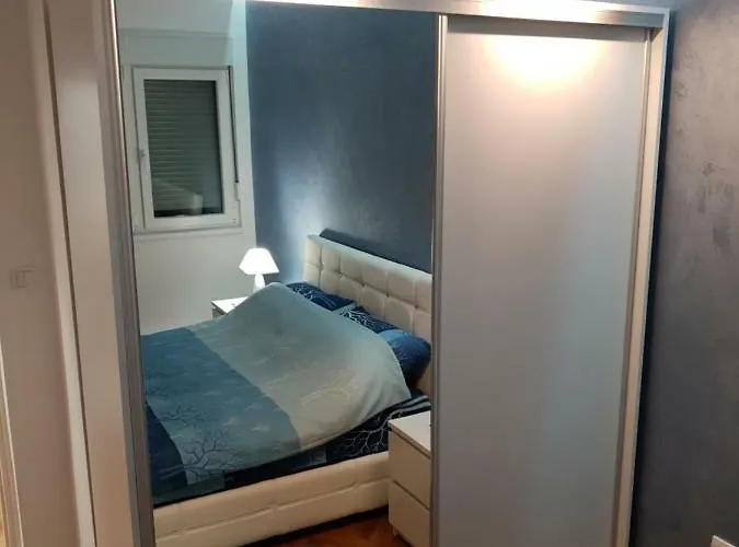 아파트 Centar Exclusive 스메데레보